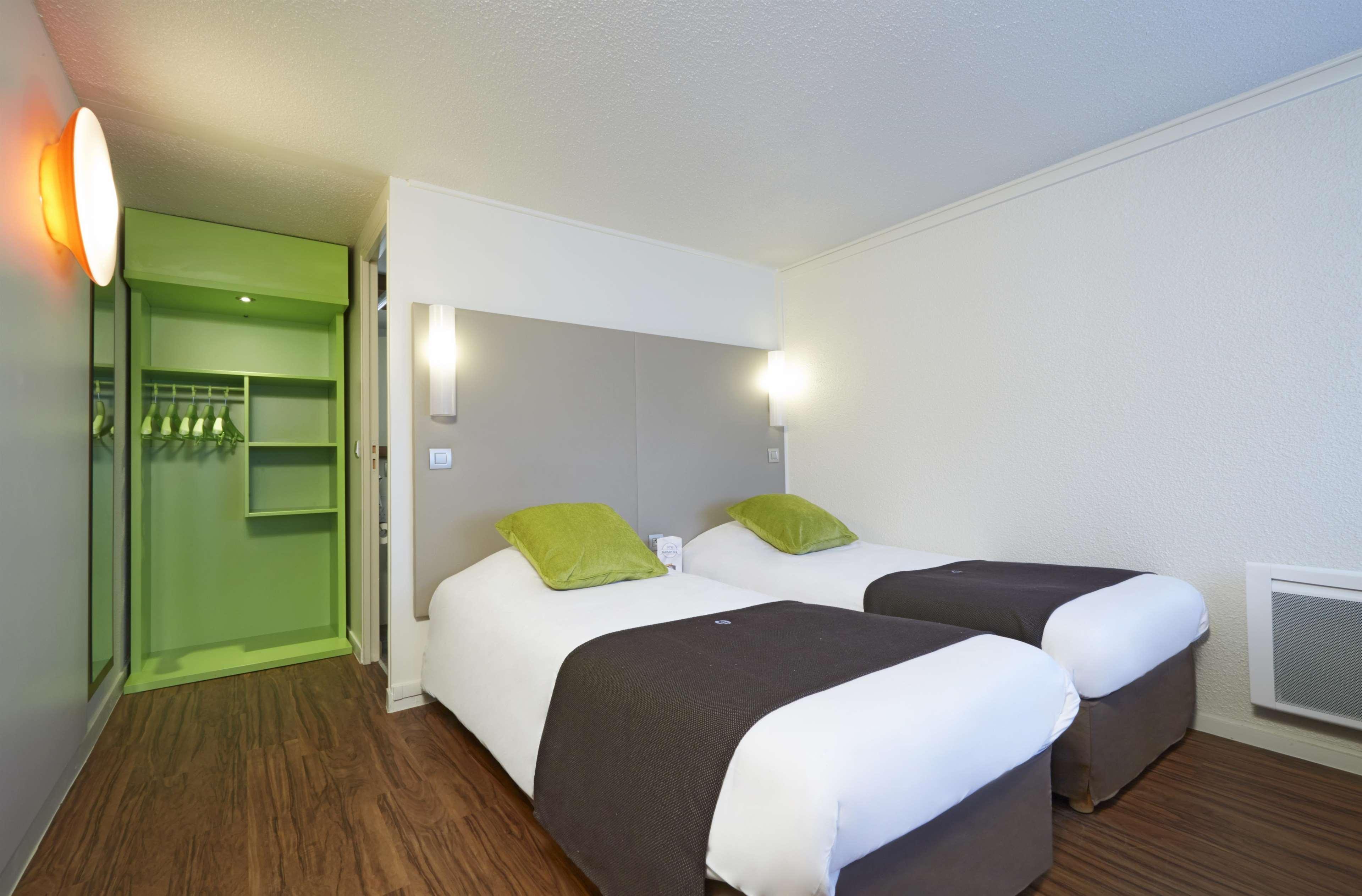 Campanile Le Mans Est Hotell Exteriör bild