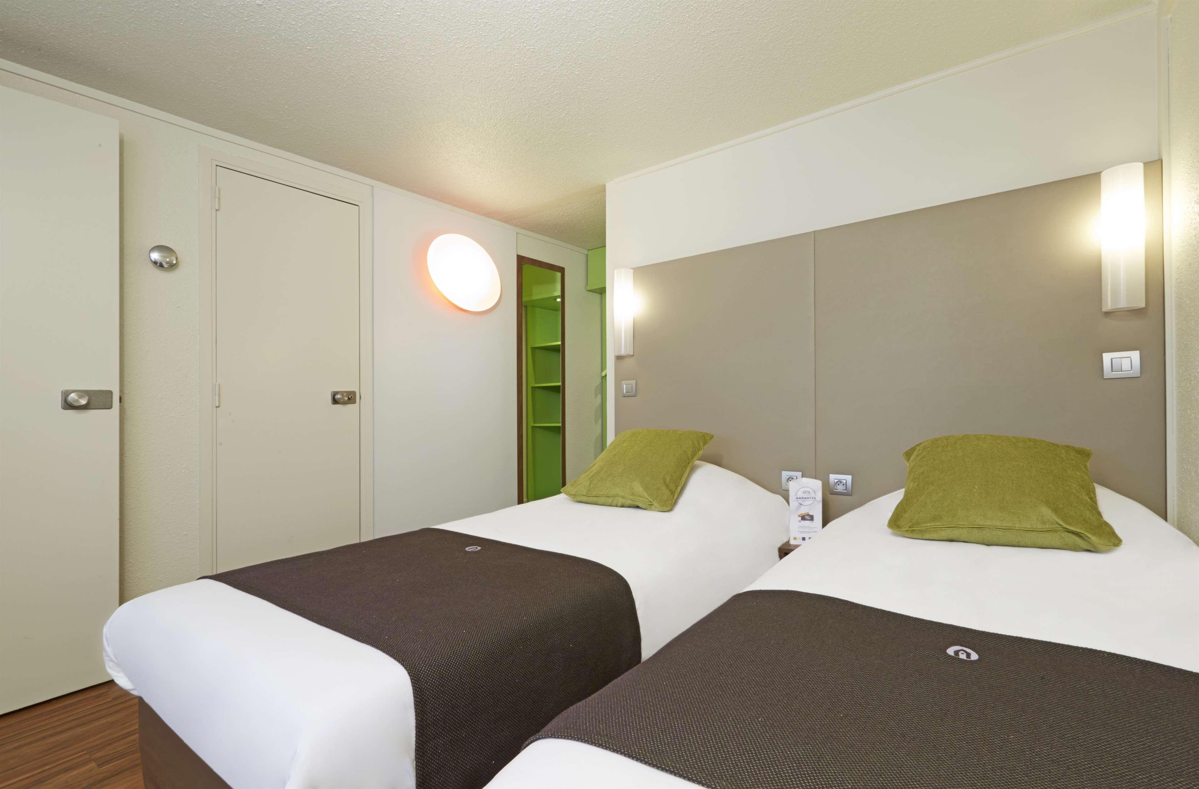 Campanile Le Mans Est Hotell Exteriör bild
