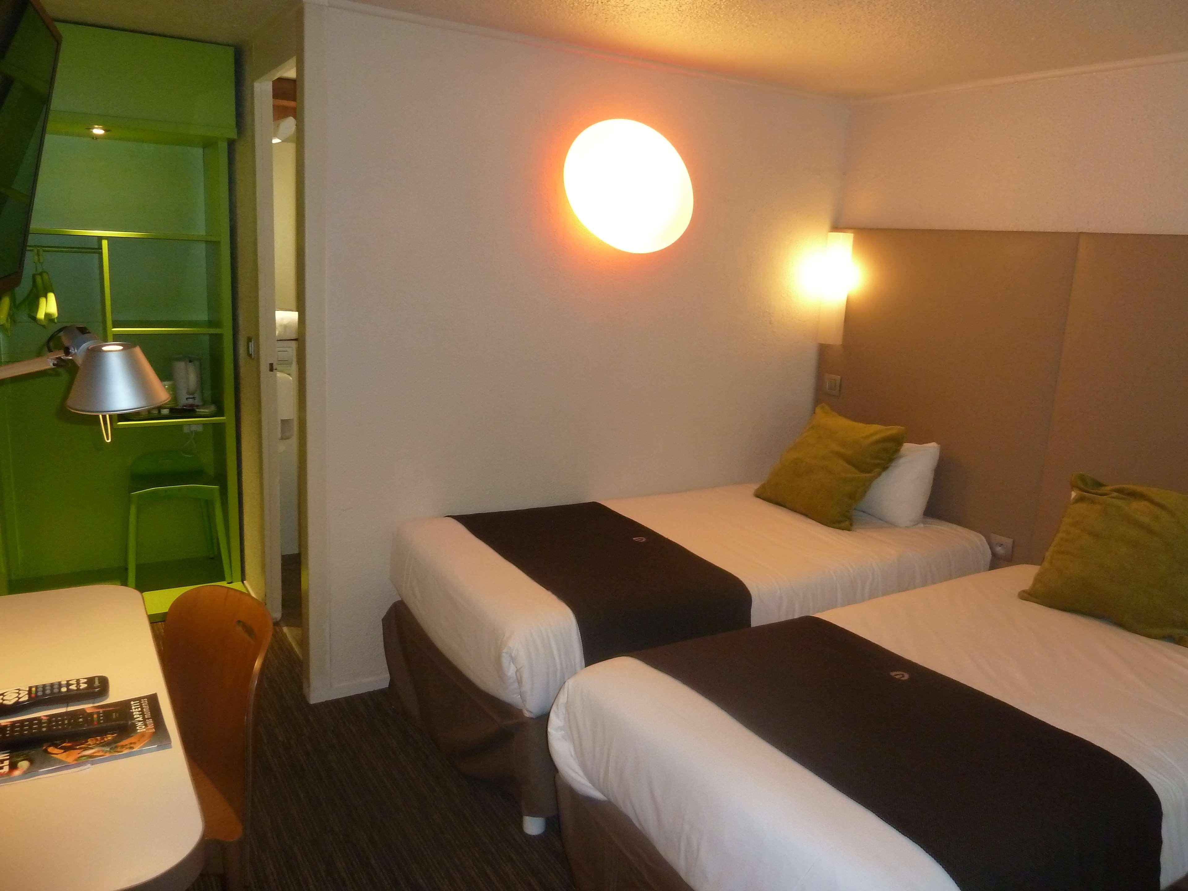 Campanile Le Mans Est Hotell Exteriör bild